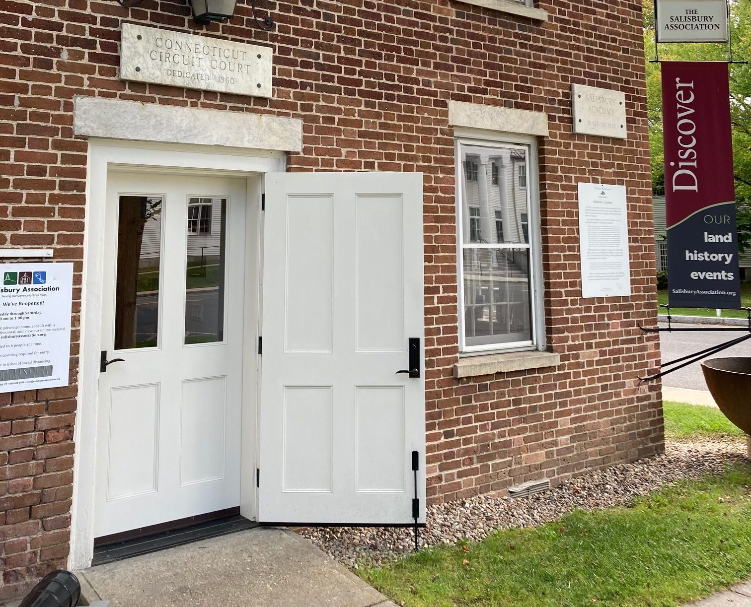 New Doors and Banner Hardware, 2020